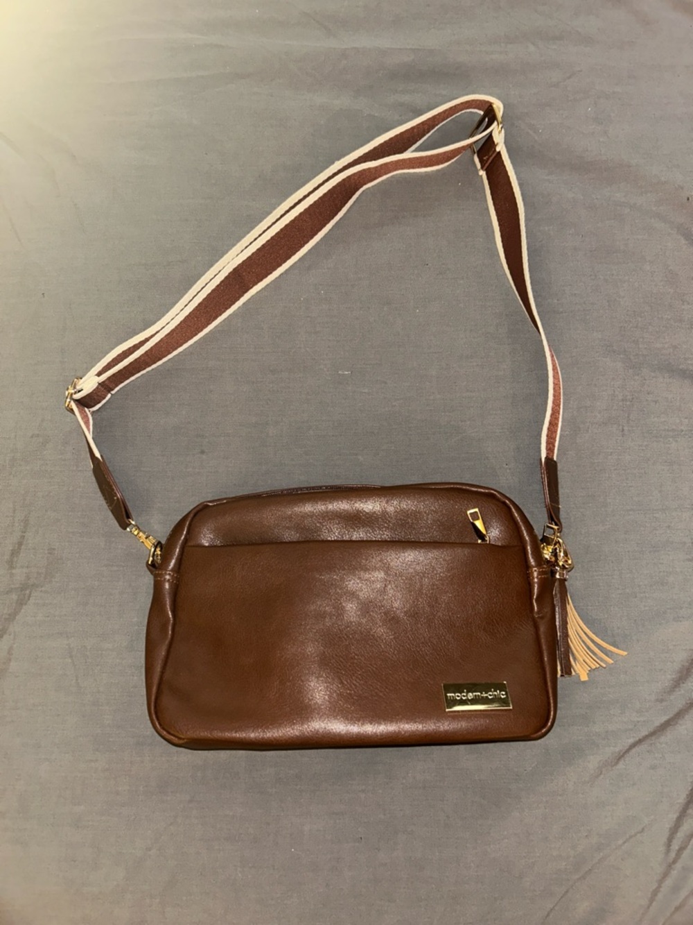 Modern & Chic pleather Crossbody Bag with Stripe Strap